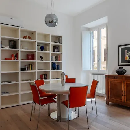 Termini & Acquario Romano Bright רומא