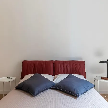 Termini & Acquario Romano Bright רומא