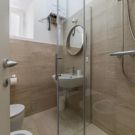 Termini & Acquario Romano Bright *