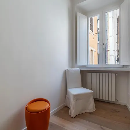 Termini & Acquario Romano Bright