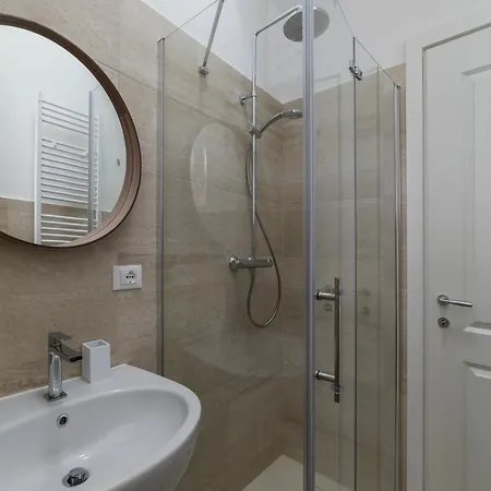 דירה Termini & Acquario Romano Bright רומא